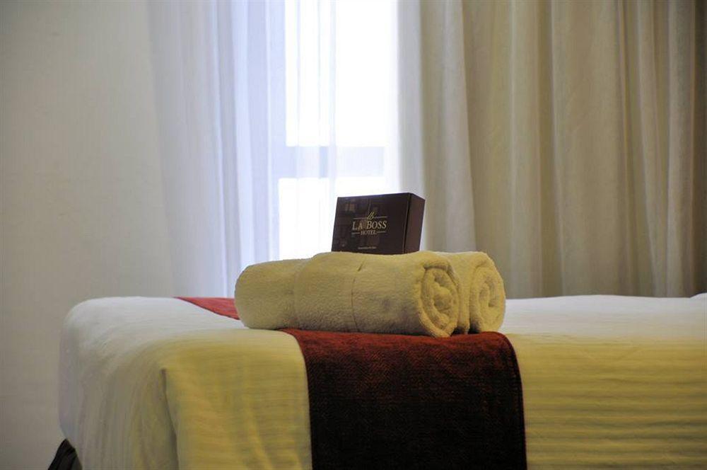 La Boss Hotel Малакка Экстерьер фото