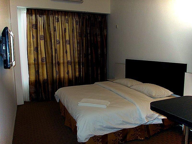 La Boss Hotel Малакка Экстерьер фото